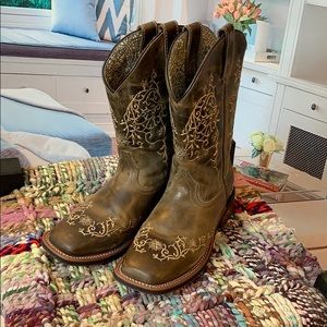 Laredo women's boots.